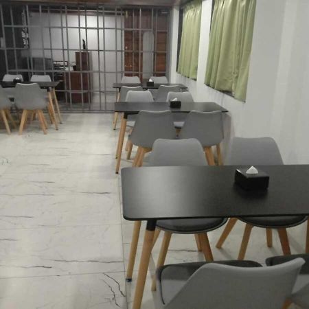 Sharman Suites Pune Luaran gambar
