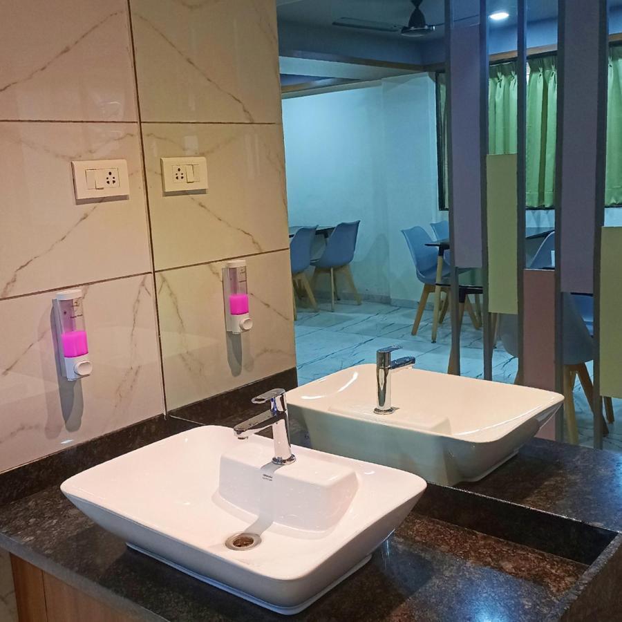 Sharman Suites Pune Luaran gambar